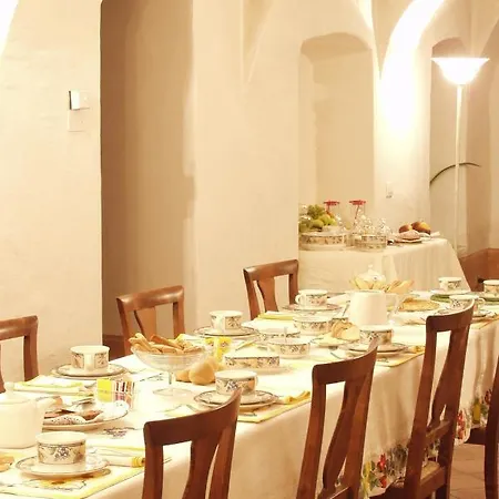 Zanaglio Bed & Breakfast Borno